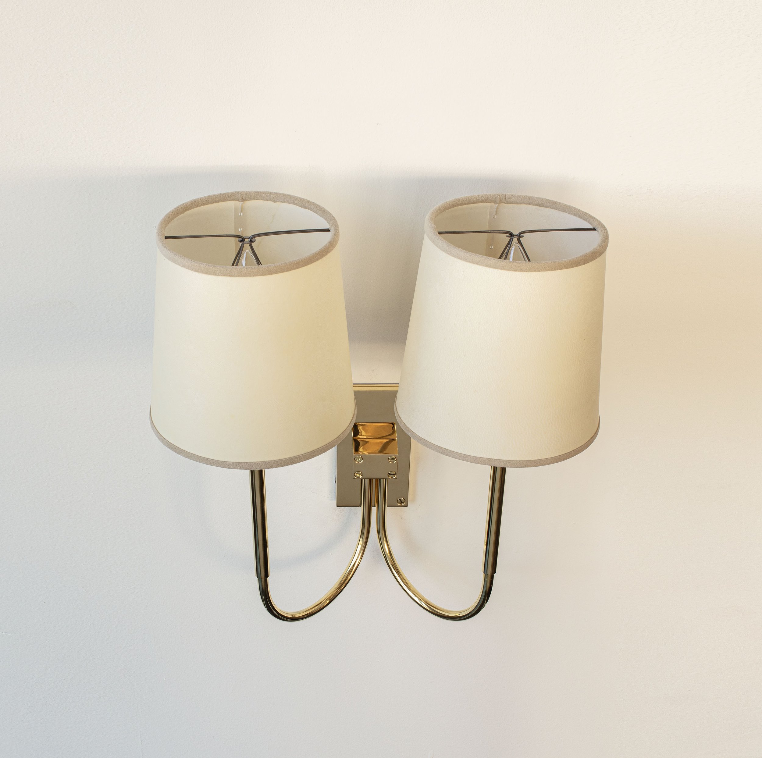 SERIES 01 DOUBLE HEAD UPRIGHT SCONCE- GOATSKIN PARCHMENT -POLISHED